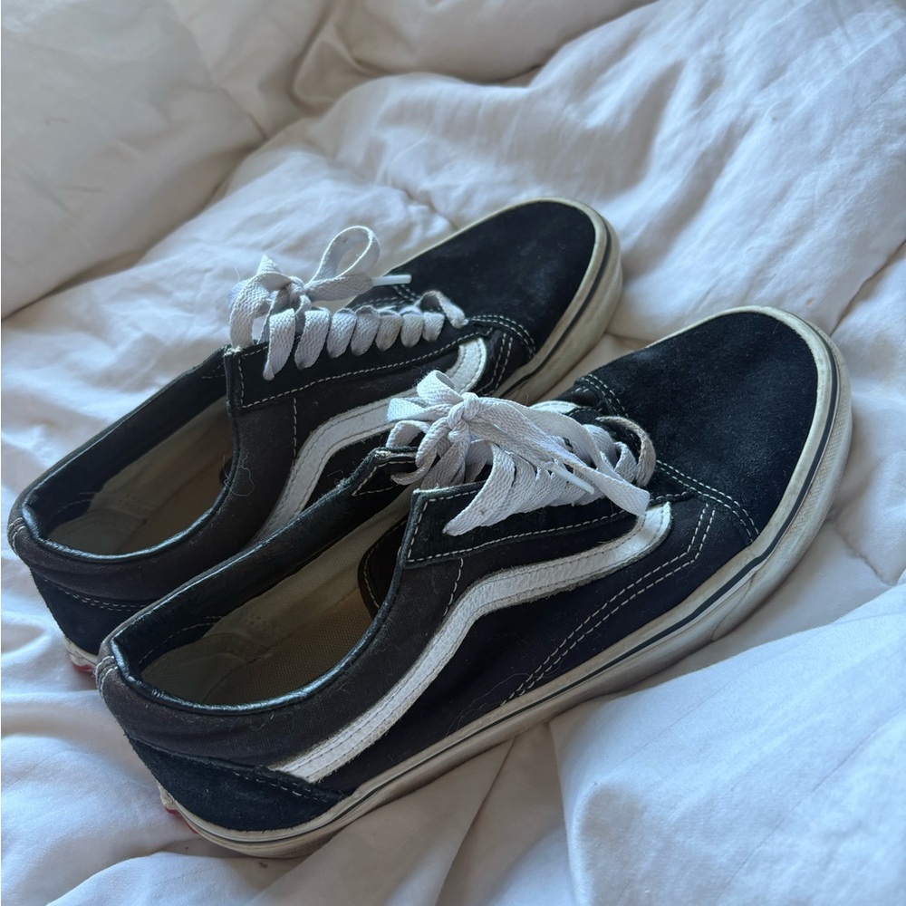 Black Vans